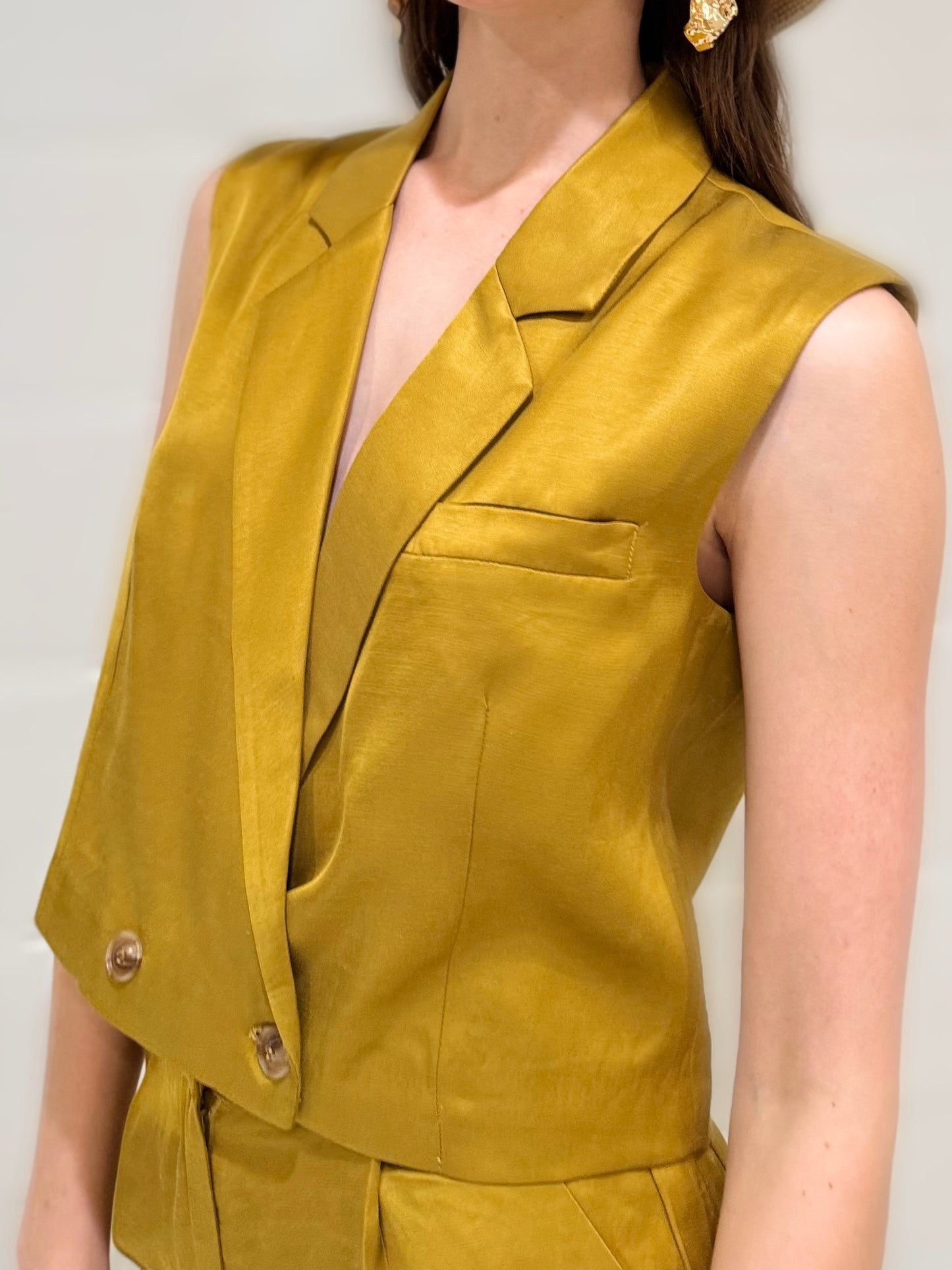 Peny Vest